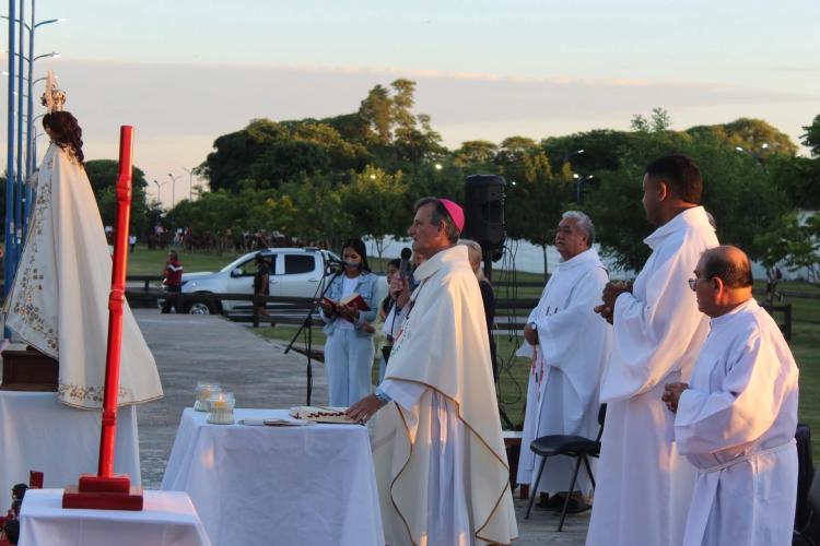 Mons. Canecin a los peregrinos de la Cruz Gil: lleven la fe al corazón y a la vida diaria