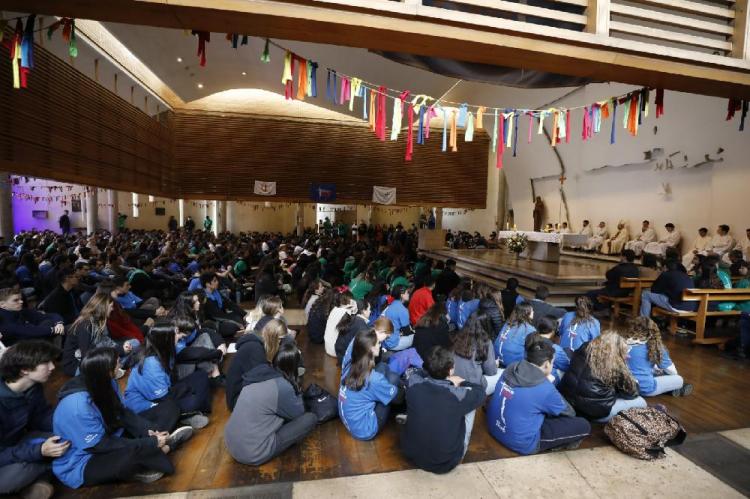 Miles de jóvenes chilenos misionan por todo el país en vacaciones de invierno