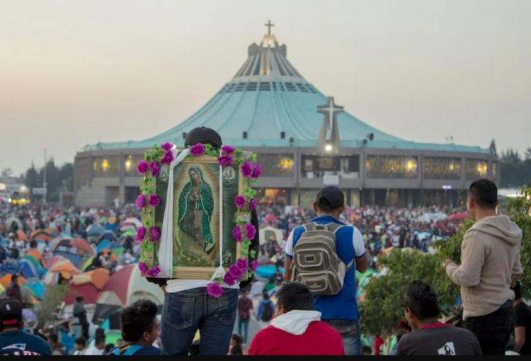 Millones de mexicanos honran a la Virgen de Guadalupe, emperatriz de América