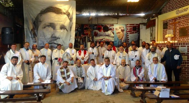 Misa de desagravio por 'los ultrajes' a la figura del Papa durante la campaña Misa de desagravio por 'los ultrajes' a la figura del Papa durante la campaña