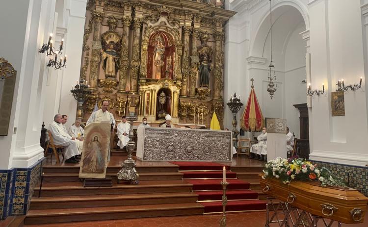 Misa exequial de la Lic. Gloria Padilla, referente del Diálogo Interreligioso en la Argentina Misa exequial de la Lic. Gloria Padilla, referente del Diálogo Interreligioso en la Argentina
