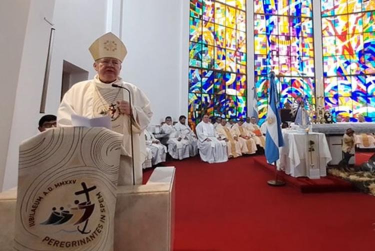 Mons. Adamczyk: 'La puerta de Dios está siempre abierta, sólo hay abrirle el corazón' Mons. Adamczyk: 'La puerta de Dios está siempre abierta, sólo hay abrirle el corazón'