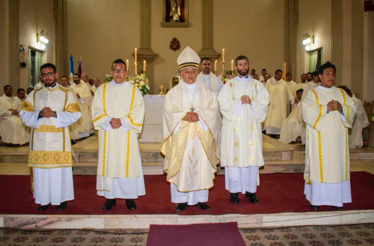 Mons. Araya a nuevos diáconos: "Solo puede ser ordenado alguien que ha reconocido su debilidad" Mons. Araya a nuevos diáconos: "Solo puede ser ordenado alguien que ha reconocido su debilidad"