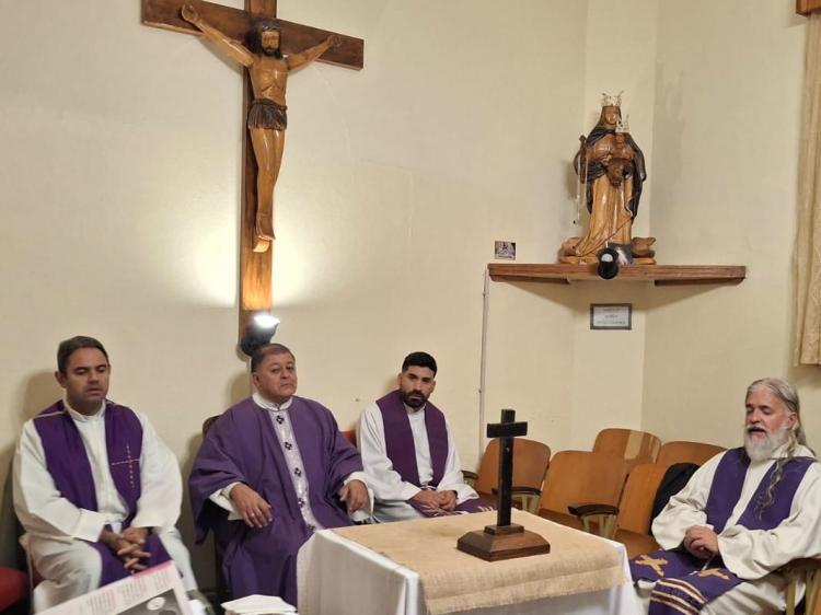 Mons. Araya presidió un encuentro jubilar Cruz del Eje Mons. Araya presidió un encuentro jubilar Cruz del Eje