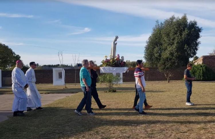 Mons. Azpiroz Costa: 'En Jesús encontramos cual es la mirada de Dios' Mons. Azpiroz Costa: 'En Jesús encontramos cual es la mirada de Dios'