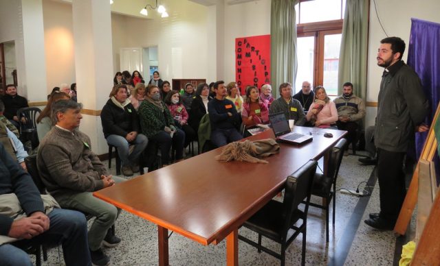 Mons. Azpiroz Costa: La Iglesia vive la unidad del Espíritu en la diversidad de dones