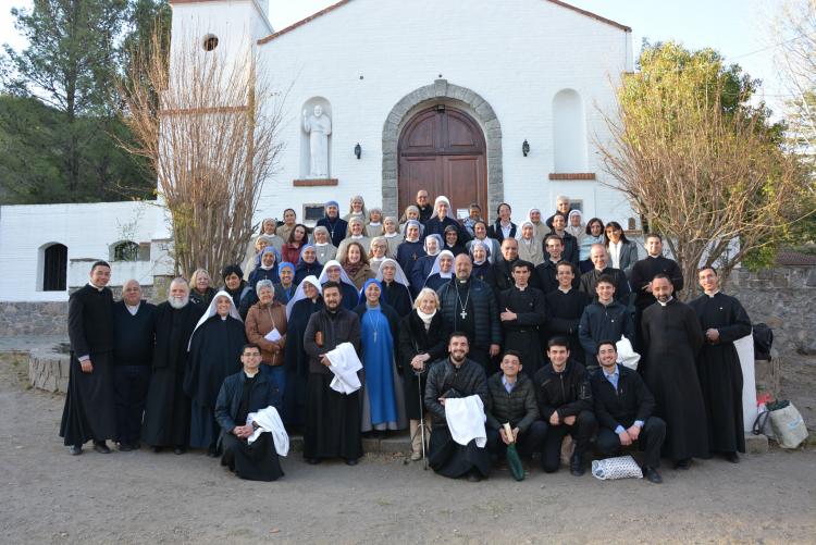 Mons. Barba: "Celebramos la vida de Dios, manifestada en las distintas formas de Vida Consagrada"