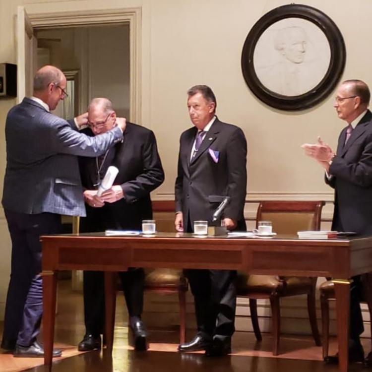 Mons. Bochatey fue incorporado a la Academia Nacional de Ciencias Morales y Políticas Mons. Bochatey fue incorporado a la Academia Nacional de Ciencias Morales y Políticas