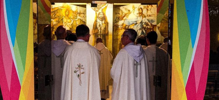 San Francisco: Mons. Buenanueva convoca el primer Sínodo diocesano San Francisco: Mons. Buenanueva convoca el primer Sínodo diocesano