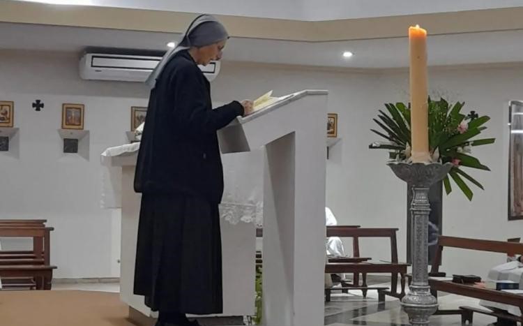 Mons. Buenanueva destaca los frutos de un retiro predicado por una monja benedictina