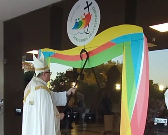 Año Santo: Mons. Buenanueva destaca el lenguaje simbólico de la liturgia de apertura Año Santo: Mons. Buenanueva destaca el lenguaje simbólico de la liturgia de apertura