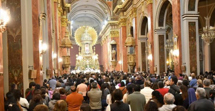 Mons. Cargnello: 'Francisco amó a esta patria con todo su ser, y estando en Roma no olvidó a la Argentina' Mons. Cargnello: 'Francisco amó a esta patria con todo su ser, y estando en Roma no olvidó a la Argentina'
