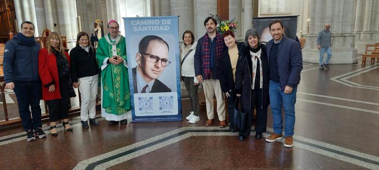 Mons. Carrara: 'A Dios también se lo encuentra en la empresa, en el mundo del trabajo' Mons. Carrara: 'A Dios también se lo encuentra en la empresa, en el mundo del trabajo'
