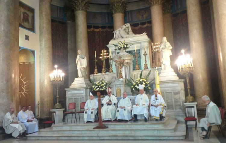 Mons. Carrara: 'Mama Antula buscó a ese Dios que se ocultaba en lugares de sufrimiento y dolor'