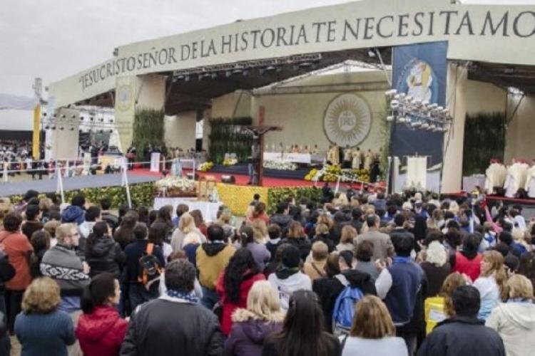 Mons. Castagna: 'La Eucaristía es Cristo, alimento sustancial' Mons. Castagna: 'La Eucaristía es Cristo, alimento sustancial'