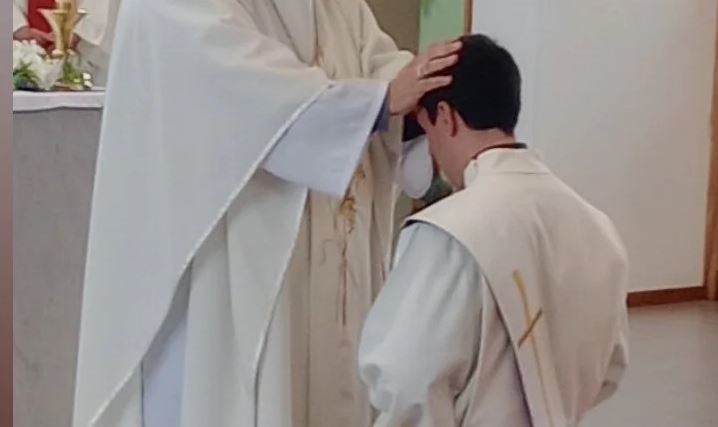 Mons. Colombo ordenó al primer sacerdote mendocino de Schoenstatt Mons. Colombo ordenó al primer sacerdote mendocino de Schoenstatt