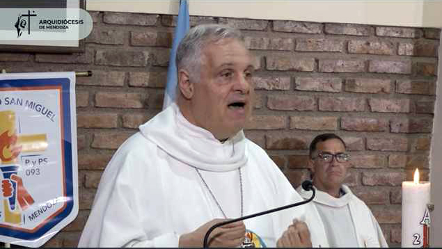 Mons. Colombo: 'Que nuestro corazón se inflame de amor por un Jesús que vive' Mons. Colombo: 'Que nuestro corazón se inflame de amor por un Jesús que vive'