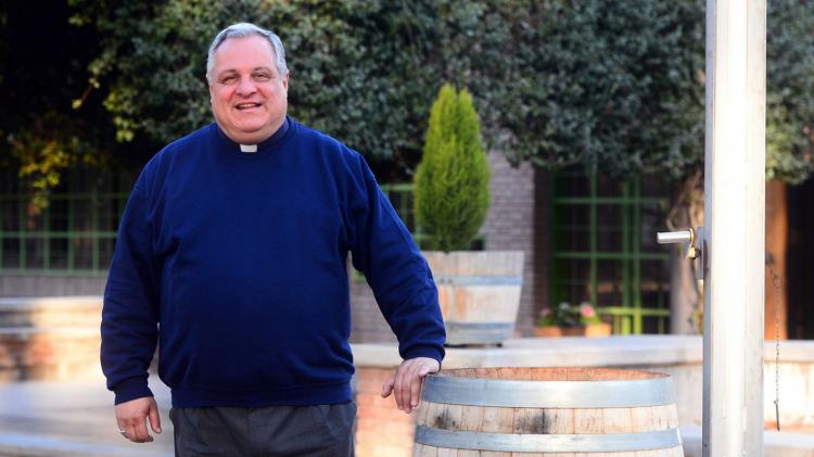 Mons. Colombo recorrerá la arquidiócesis con una visita pastoral Mons. Colombo recorrerá la arquidiócesis con una visita pastoral