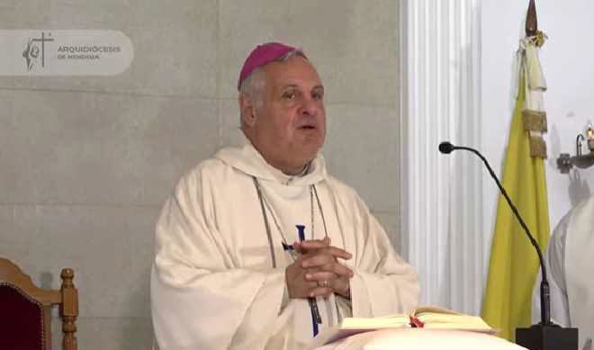 Mons. Colombo: 'Testimoniar lo grande de Dios en la vivencia de la fraternidad comunitaria' Mons. Colombo: 'Testimoniar lo grande de Dios en la vivencia de la fraternidad comunitaria'