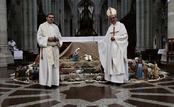 Mons. Fernández celebró la Epifanía, la fiesta de "la Gran Manifestación" Mons. Fernández celebró la Epifanía, la fiesta de "la Gran Manifestación"