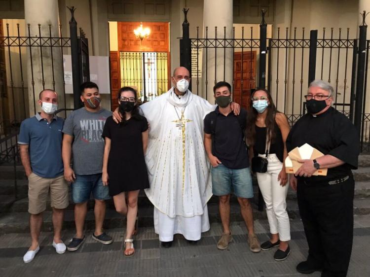 Mons. Fernández llamó a vivir el amor verdadero, fuerte, firme y fiel Mons. Fernández llamó a vivir el amor verdadero, fuerte, firme y fiel
