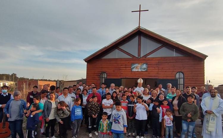 Mons. Fernández: "Ustedes son dignos de una tierra, un techo y un trabajo" Mons. Fernández: "Ustedes son dignos de una tierra, un techo y un trabajo"