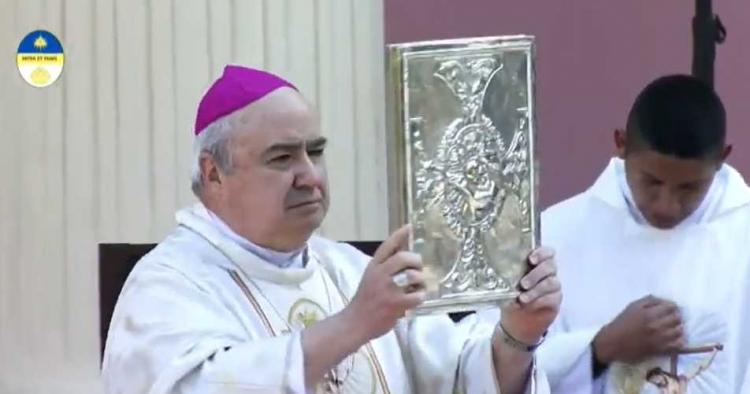 Mons. Fernández: vivir la fiesta del Señor del Milagro como un profundo encuentro de amor