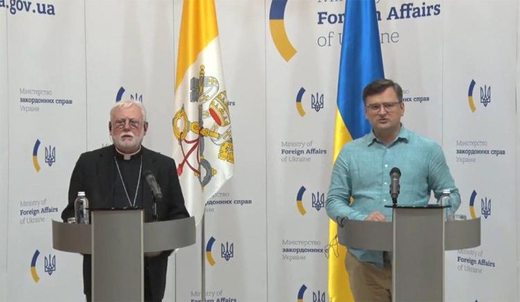 Mons. Gallagher en Ucrania: La Santa Sede sigue dispuesta a mediar Mons. Gallagher en Ucrania: La Santa Sede sigue dispuesta a mediar