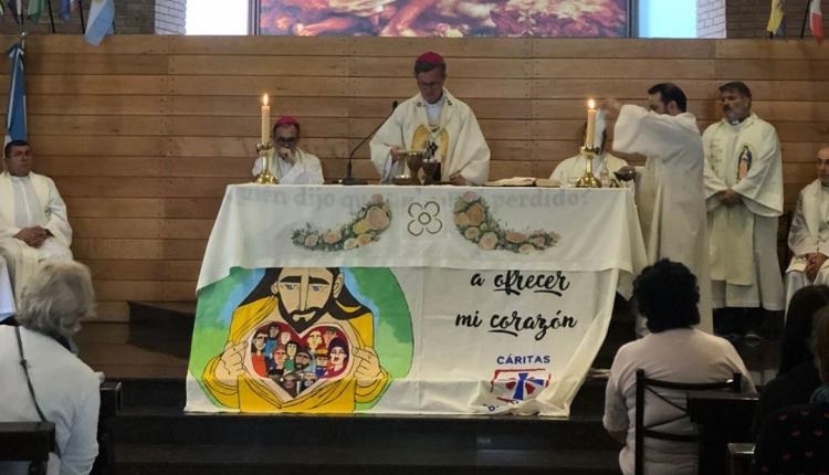 Mons. García Cuerva, a agentes de la caridad: 'Estar al lado de los crucificados de hoy' Mons. García Cuerva, a agentes de la caridad: 'Estar al lado de los crucificados de hoy'