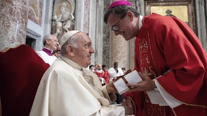 Mons. García Cuerva al frente del Ordinariato Oriental Mons. García Cuerva al frente del Ordinariato Oriental