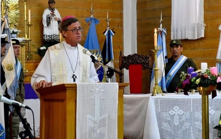 Mons. García Cuerva animó a construir un país más justo, tirando para adelante como un equipo Mons. García Cuerva animó a construir un país más justo, tirando para adelante como un equipo