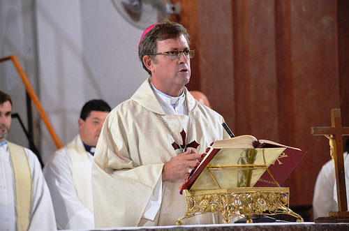 Mons. García Cuerva: 'Compartir la Buena Noticia de que Jesús está vivo y te ama'