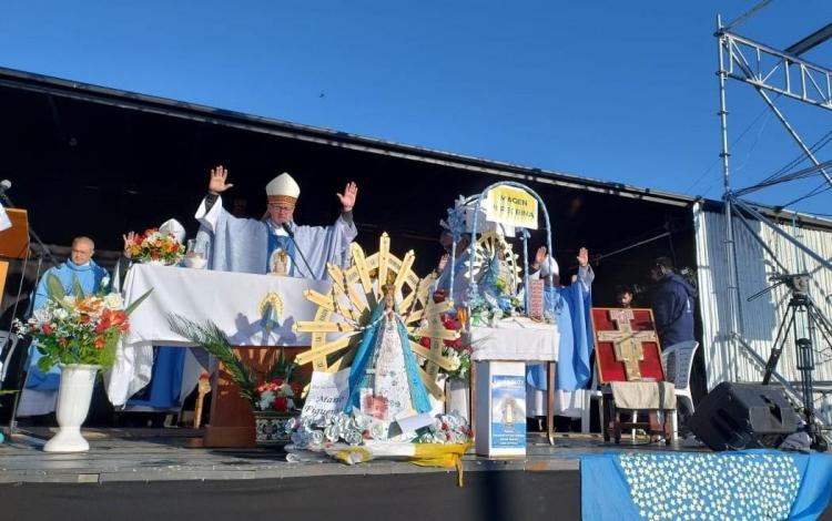 Mons. García Cuerva en Luján: 'María, ponemos en tus manos a la Argentina toda que nos duele'
