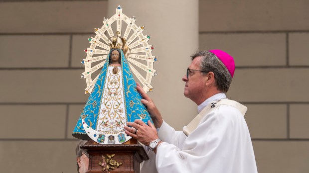 #Luján2023 Mons. García Cuerva hace un llamado a 'unirnos como hermanos' #Luján2023 Mons. García Cuerva hace un llamado a 'unirnos como hermanos'
