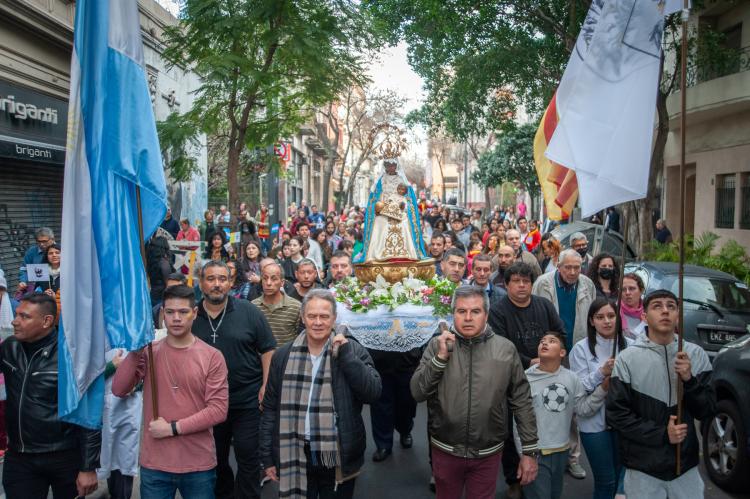El arzobispo de Buenos Aires presidió la fiesta de la Virgen de Montserrat El arzobispo de Buenos Aires presidió la fiesta de la Virgen de Montserrat