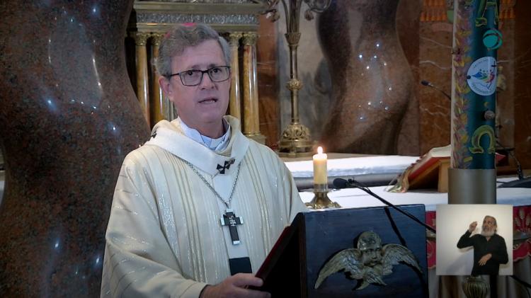 Mons. García Cuerva propone animarse a ser testigos del Resucitado Mons. García Cuerva propone animarse a ser testigos del Resucitado