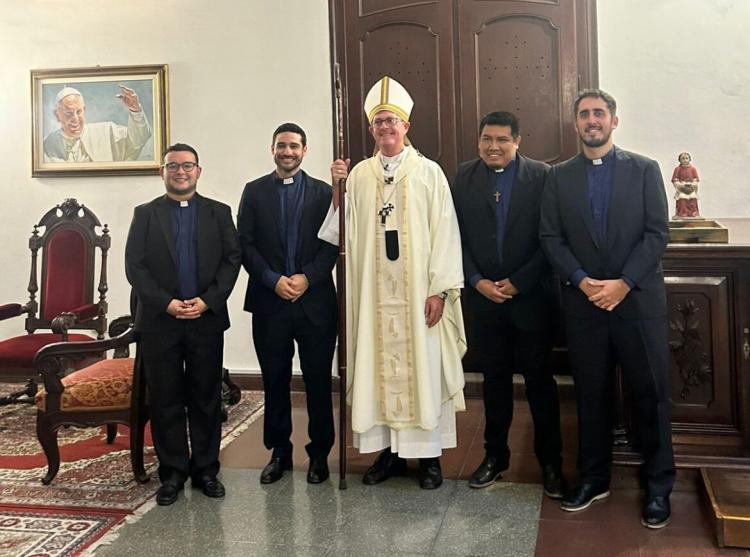 Mons. García Cuerva: 'Que se note que quieren ser discípulos del Resucitado' Mons. García Cuerva: 'Que se note que quieren ser discípulos del Resucitado'