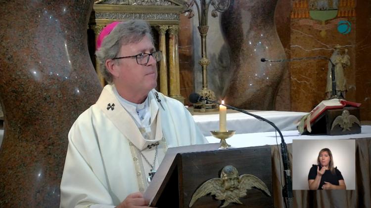 Mons. García Cuerva: 'Redescubrir el Bautismo como fundamento de la vida cristiana'