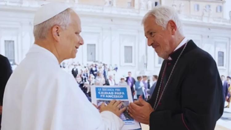 Mons. García le presentó el proyecto 'Ciudad Papa Francisco' al papa León XIV Mons. García le presentó el proyecto 'Ciudad Papa Francisco' al papa León XIV