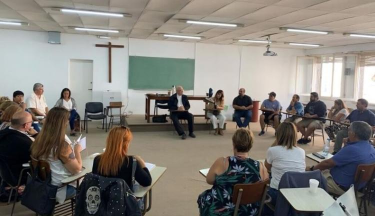 Mons. Giobando participó de la mesa de diálogo por la dignidad de las periferias