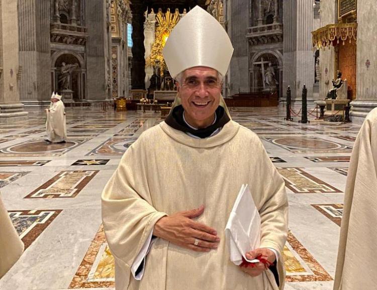 Mons. José Adolfo Larregain es el nuevo arzobispo de Corrientes Mons. José Adolfo Larregain es el nuevo arzobispo de Corrientes