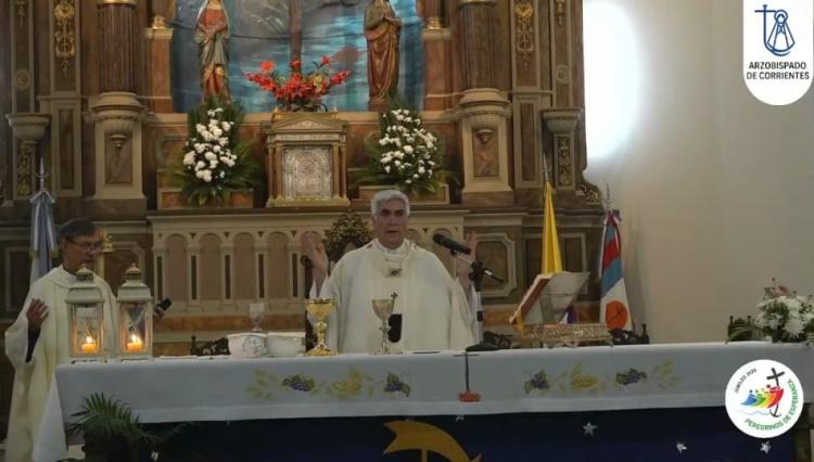 Mons. Larregain: 'La familia no se sostiene con perfección, sino con perdón'