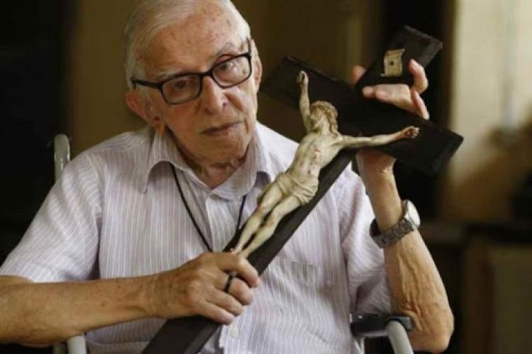 Mons. Lozano: 'Buscar a Dios en el lugar equivocado' Mons. Lozano: 'Buscar a Dios en el lugar equivocado'