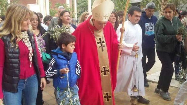 Mons. Lozano: "Con los ramos en la mano y Jesús en el corazón" Mons. Lozano: "Con los ramos en la mano y Jesús en el corazón"