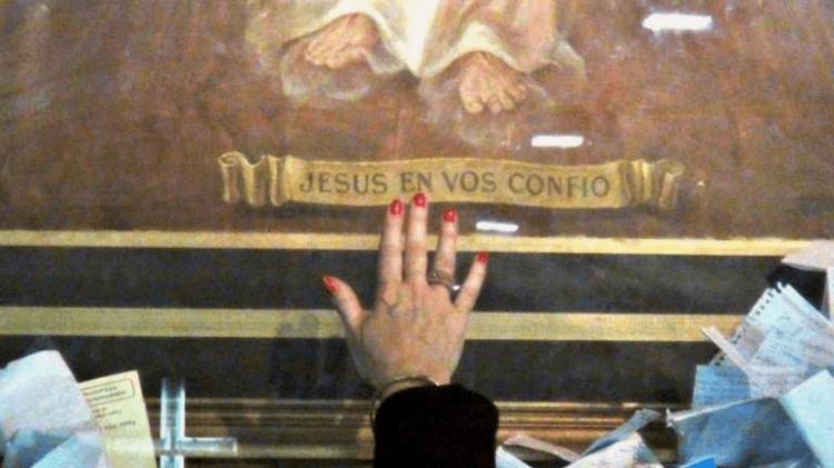 Mons. Lozano: 'Oscuras llagas luminosas' Mons. Lozano: 'Oscuras llagas luminosas'