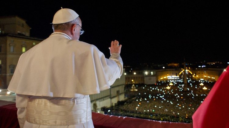 Mons. Lozano y la trascendencia de los 9 años del pontificado de Francisco Mons. Lozano y la trascendencia de los 9 años del pontificado de Francisco