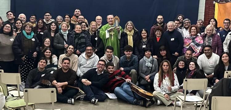 Mons. Lugones: 'Hay que visibilizar los espacios donde se construye la paz' Mons. Lugones: 'Hay que visibilizar los espacios donde se construye la paz'
