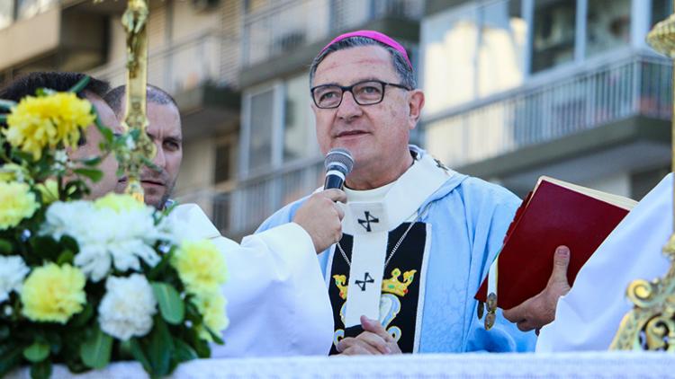 Semana Santa: Mons. Martín invitó a vivirla 'siguiendo de cerca los pasos de Jesús' Semana Santa: Mons. Martín invitó a vivirla 'siguiendo de cerca los pasos de Jesús'