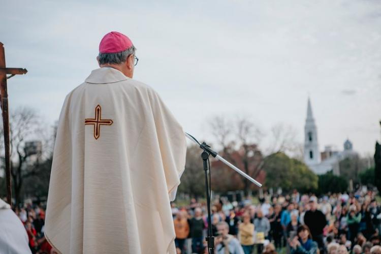 Mons. Martín: 'Los tesoros del reino de Dios se revelan a los humildes' Mons. Martín: 'Los tesoros del reino de Dios se revelan a los humildes'