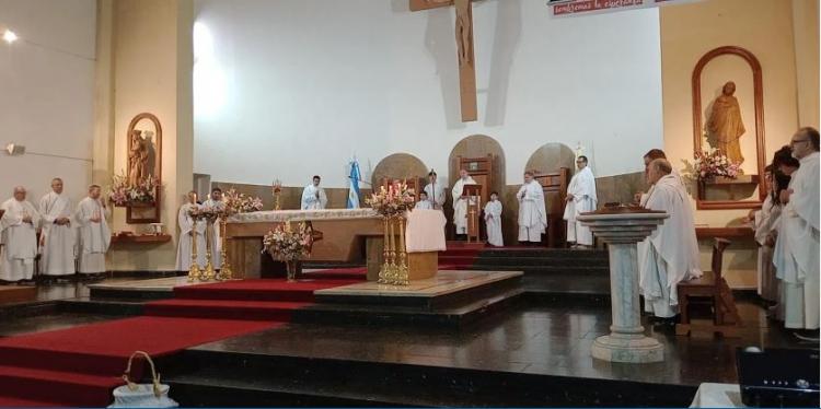 Mons. Martín: imitar a santa Rosa, 'que amó con todo su corazón a Jesús y a los hermanos' Mons. Martín: imitar a santa Rosa, 'que amó con todo su corazón a Jesús y a los hermanos'